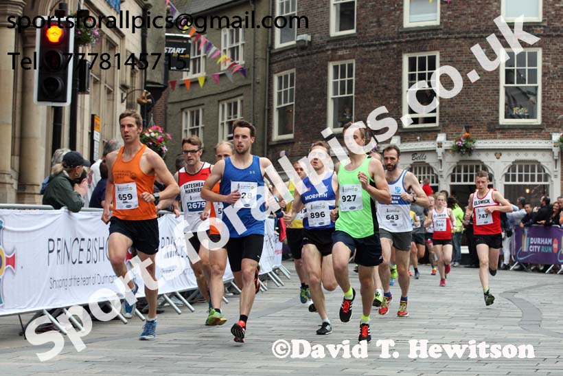 Start of the 2017 Durham City Run 5k and 10k Road Race. Photo: David T. Hewitson/Sports for All Pics